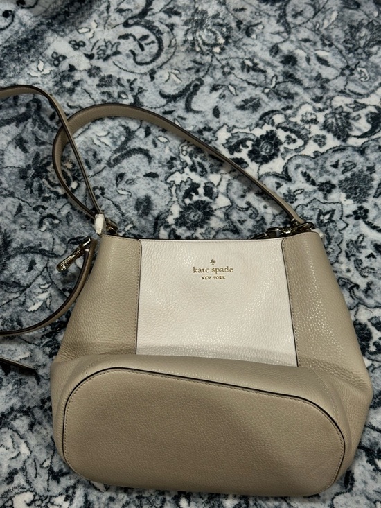 kate spade Handbags - New kate spade Two-Tone Taupe & Cream Leather Shoulder Bag